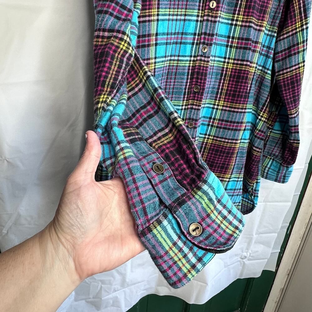Soft Surroundings Highlands Plaid Black Velvet Trim Flannel Shirt Size Large - Picture 2 of 10